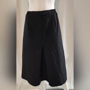 Woman's Plus-Size Black Pleated front skirt